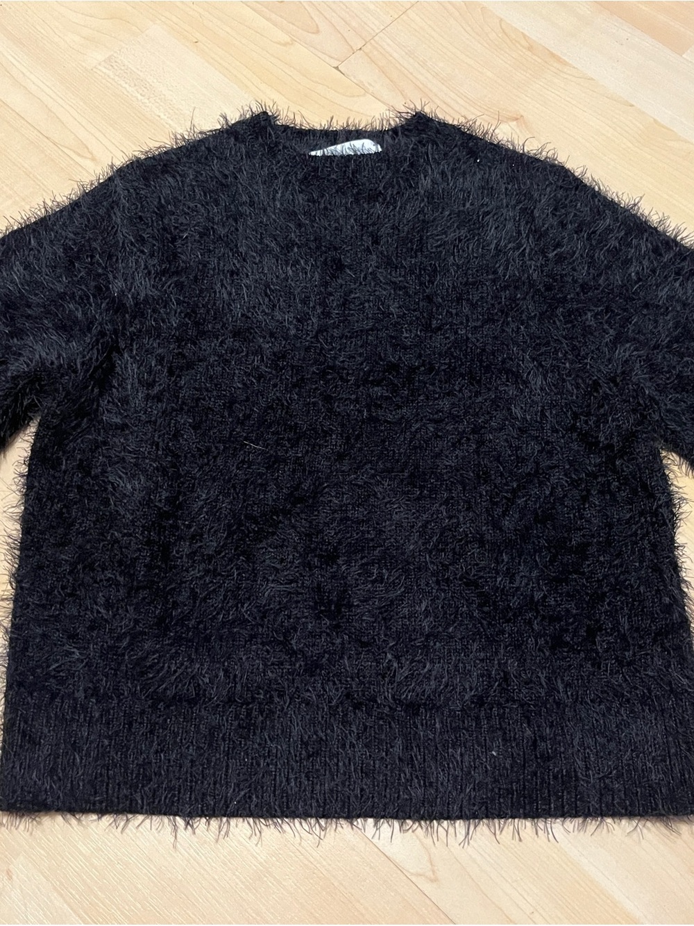 Zara Girls Black Fuzzy Crew Sweater 9